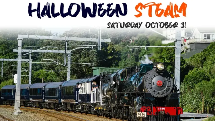 "Halloween Steam Express", steam train