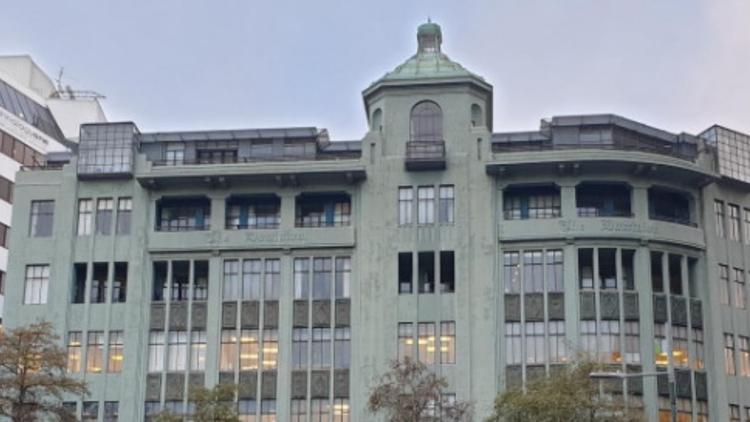 Exterior image of Dominion Building, Wellington focused on the buildings upper facade.